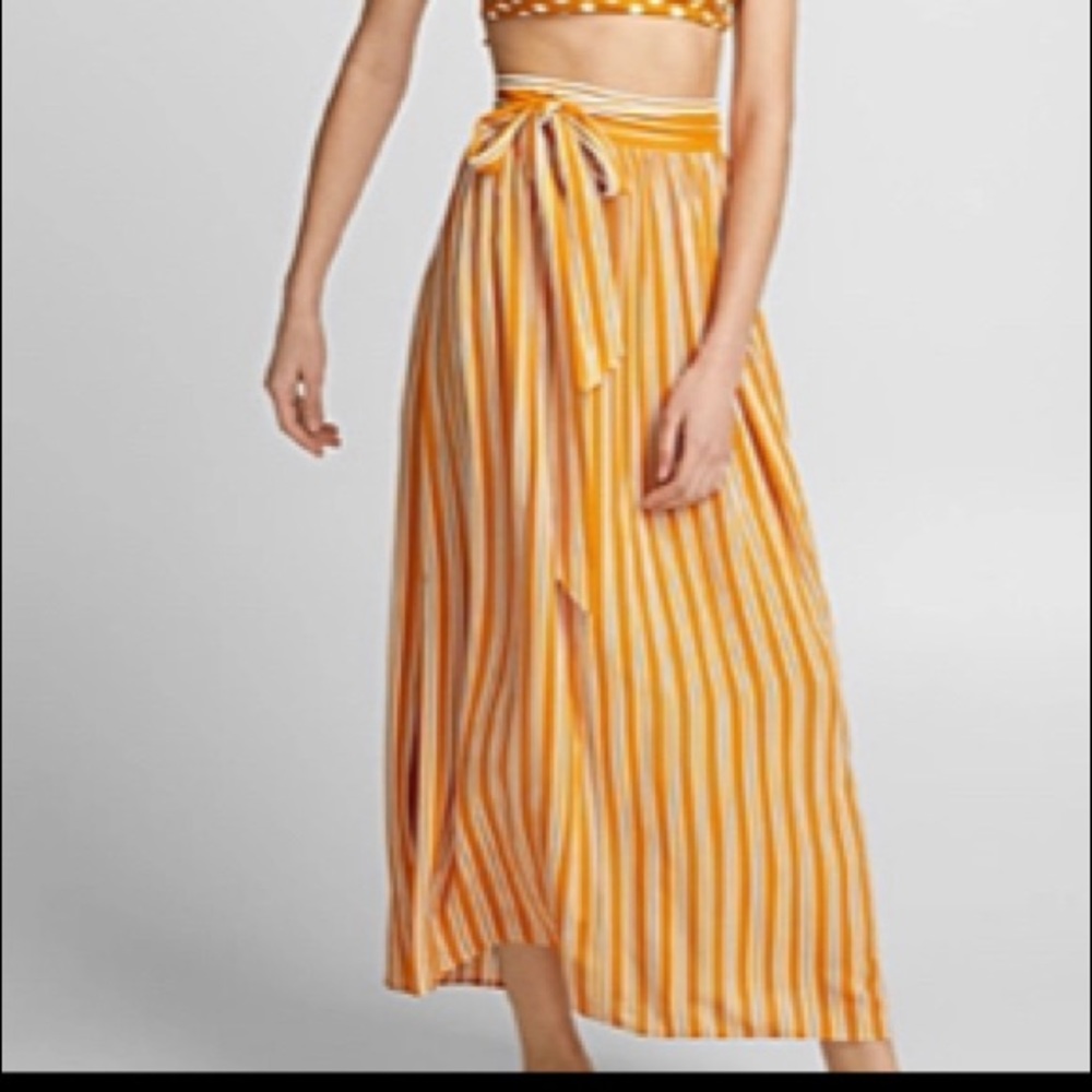 Simons Fluid Maxi Skirt